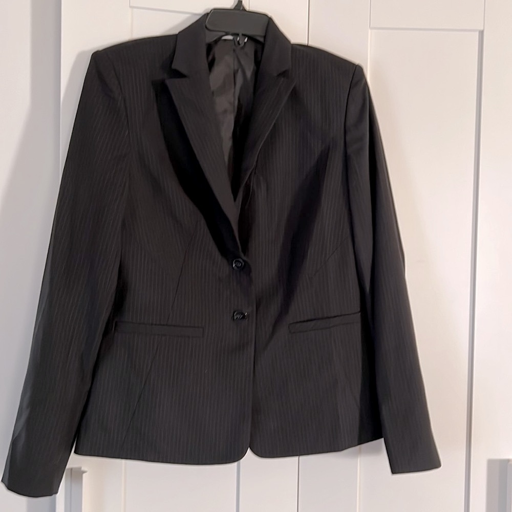 NWOT Doc&Amelia by Cintas Striped Blazer